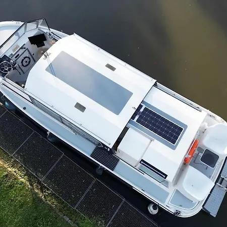 Superbe Bateau Decouvrable Avec Parking Gratuit